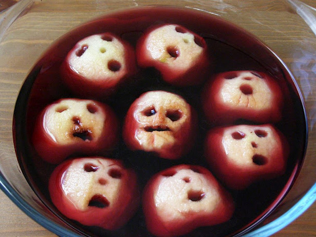 podacha-punsha-menyu-na-khehllouin